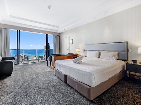 Gold Tower 20th Level Dual Key Ocean View - Accommodation Gold Coast 1