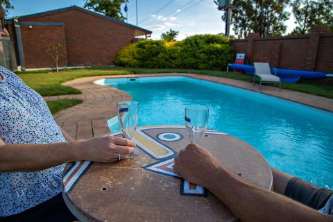 Golden Country Motel And Caravan Park - Accommodation Gold Coast 0