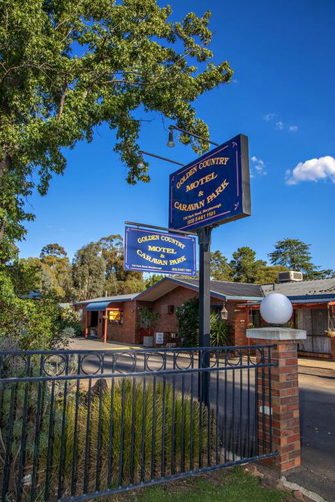 Golden Country Motel And Caravan Park - Accommodation Gold Coast 3