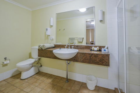 Golden Guitar Motor Inn - Gold Coast 4U 1