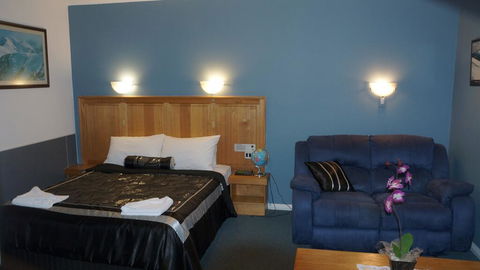 Golden Leaf Motel - Accommodation Gold Coast 2