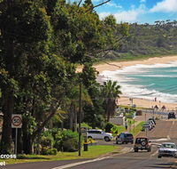 GOLF 39 MOLLYMOOK BEACH - Gold Coast 4U