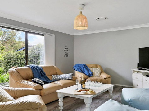 Gone Fishing! - Air Conditioned, Crisp And Clean - Accommodation Gold Coast 1