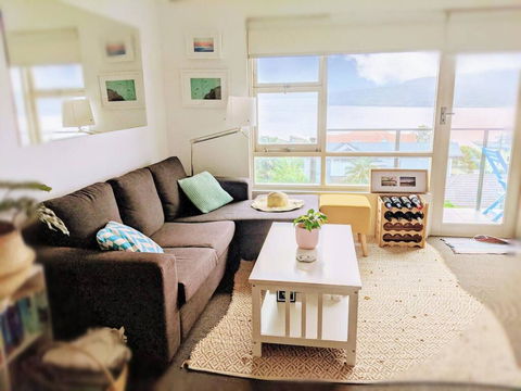Gorgeous 2 Bedroom Apartment With Panoramic Views - Gold Coast 4U 1