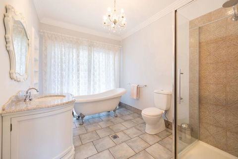 Gorgeous Alma St Villa - Gold Coast 4U 3