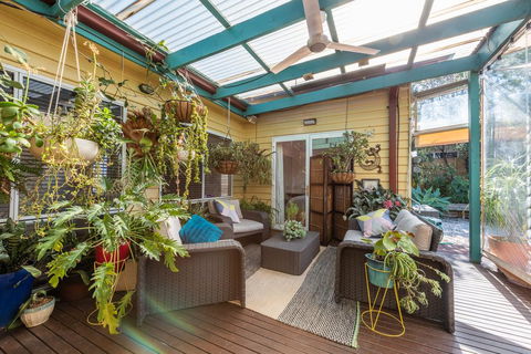 Gorgeous Family Retreat - Accommodation Gold Coast 0