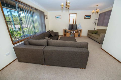 Government Rd 63 - Shoal Bay - Gold Coast 4U 2