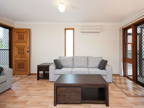 Government Road, 27, Skippers Rest - Gold Coast 4U 2