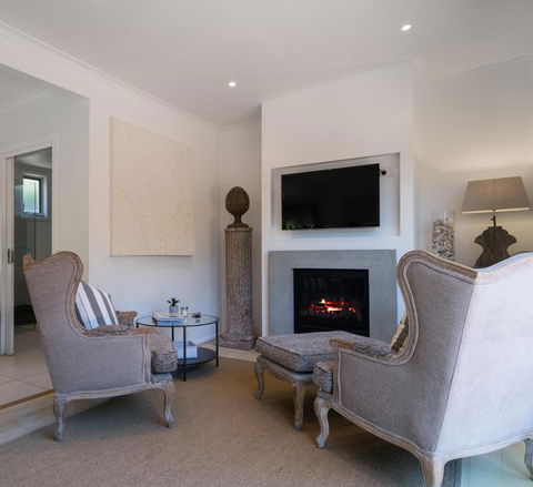 Grand Capella Villa 1 - Accommodation Gold Coast 1