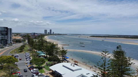 Grand Hotel Apartments Gold Coast By Owner - 1 Gold Coast 0