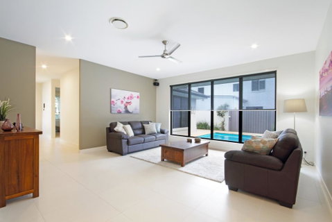 Grand Parade - Accommodation Gold Coast 3
