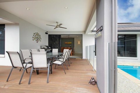Grand Parade - Accommodation Gold Coast 1