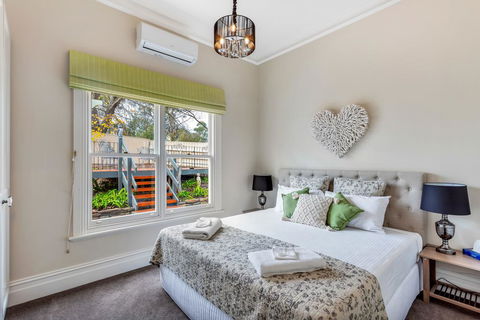 Grandview Accommodation - The Flaxley Apartments - Gold Coast 4U 2