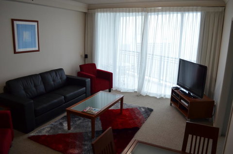 Great Escape At Chevron Renaissance - 1 Gold Coast 1