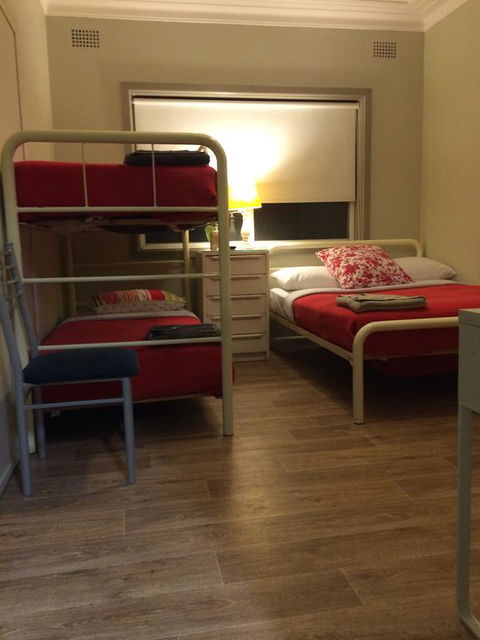 Guesthouse 83 - Gold Coast 4U 3