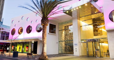 H Ocean View In Surfers Paradise - Accommodation Gold Coast 0