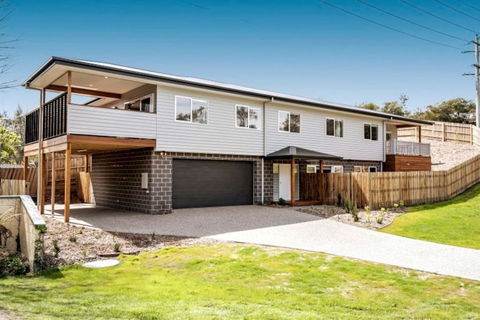 HALE KUPA Rye Beach House Spa Table Tennis - Accommodation Gold Coast 1