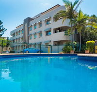 Hampton Court Apartments - Gold Coast 4U