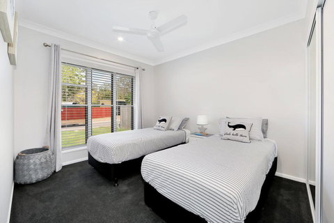 Hamptons @ The Point - Accommodation Gold Coast 2