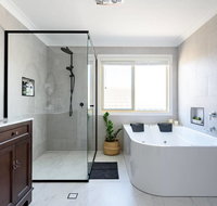 Hamptons Waterfront Getaway