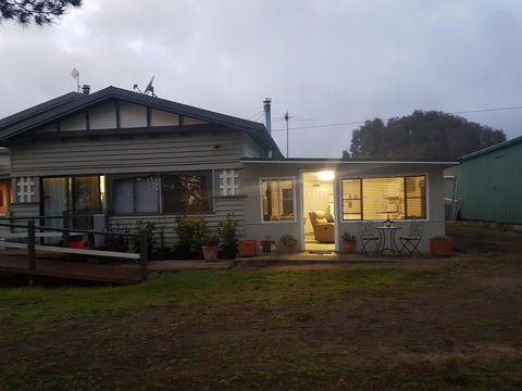 Happy Pig Farm - Accommodation Gold Coast 0