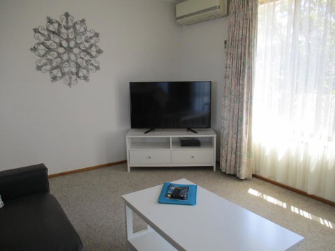 Harbour Lights Holiday Units - Accommodation Gold Coast 0