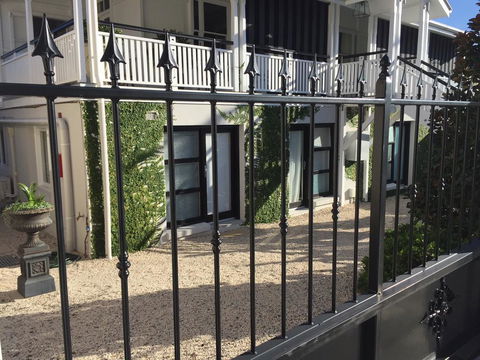 Heal House - Accommodation Gold Coast 2