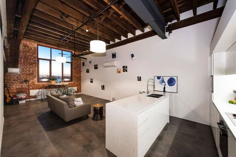Heirloom Flat - Heart Of Fremantle - Accommodation Gold Coast 1
