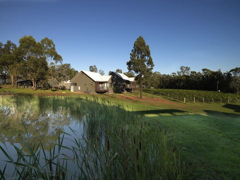 Hermitage Lodge - Accommodation Gold Coast 0