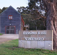 Herons Rise Vineyard Accommodation - Accommodation Gold Coast