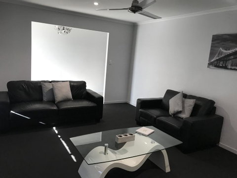 Hervey Bay Holiday Home - Accommodation Gold Coast 1