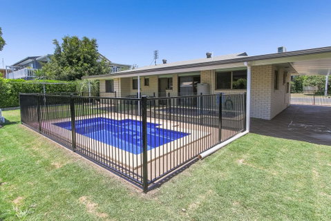 Hibiscus Holiday Home - Accommodation Gold Coast 0