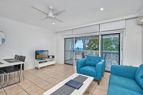 Hibiscus In Marlin Waters Palm Cove - Accommodation Gold Coast 1