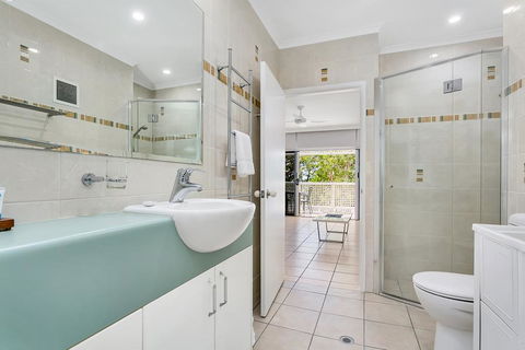 Hibiscus In Marlin Waters Palm Cove - Accommodation Gold Coast 3
