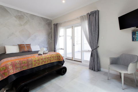 Hidden Treasure - Accommodation Gold Coast 2