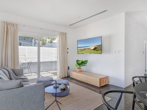 Hideaway At Culburra - Guest House With Plunge Pool - Accommodation Gold Coast 1