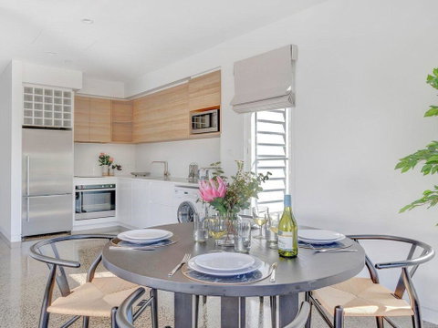 Hideaway At Culburra - Guest House With Plunge Pool - Accommodation Gold Coast 3
