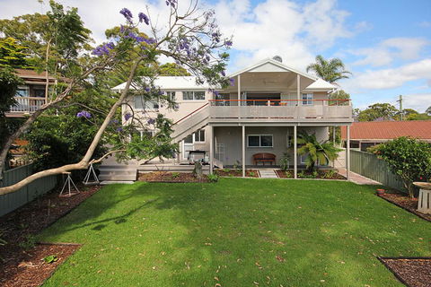 HILLTOP HAVEN In MOLLYMOOK - Accommodation Gold Coast 0