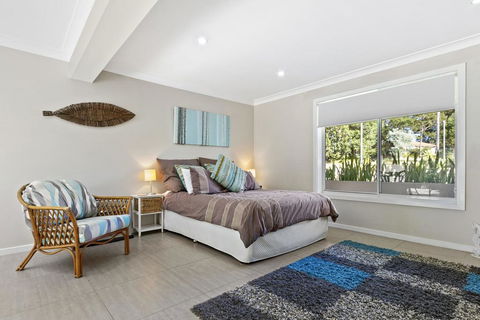 HILLTOP HAVEN In MOLLYMOOK - Accommodation Gold Coast 2