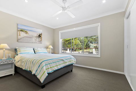 HILLTOP HAVEN In MOLLYMOOK - Accommodation Gold Coast 1