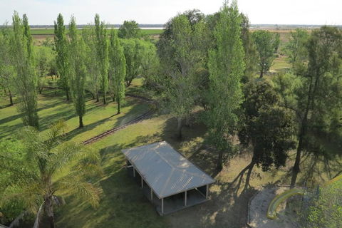 Hilltop Resort - Gold Coast 4U 3