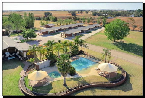 Hilltop Resort - Gold Coast 4U 0