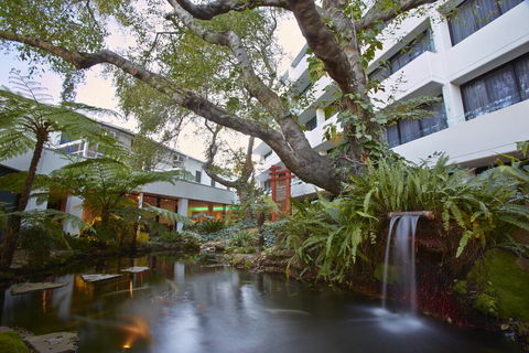 Holiday Inn Warwick Farm - Accommodation Gold Coast 1
