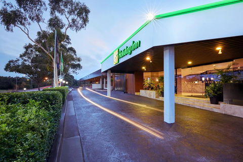 Holiday Inn Warwick Farm - Accommodation Gold Coast 0
