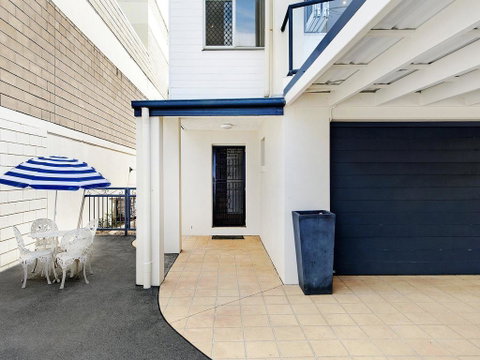 Home By The Sea - Accommodation Gold Coast 1