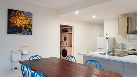 Homely Getaways - Eighth Street Mildura - Gold Coast 4U 2