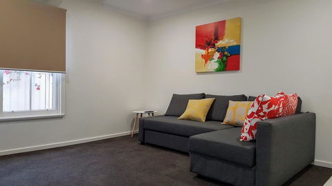 Homely Getaways - Eighth Street Mildura - Gold Coast 4U 3
