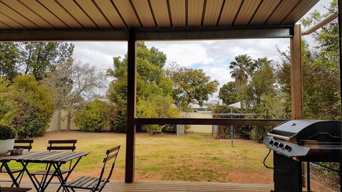 Homely Getaways - Eighth Street Mildura - Gold Coast 4U 1