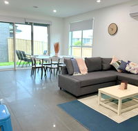 Homely Getaways in New Torquay - Accommodation Gold Coast