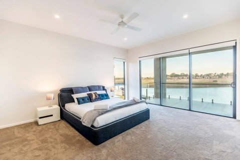 HomePlus - Luxury Living In Sanctuary Cove - Accommodation Gold Coast 0